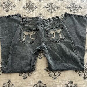 Hollister | low-rise loose jeans with bow detailing